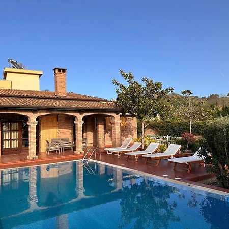 Villa “Pool & Sun” Durrës Eksteriør billede