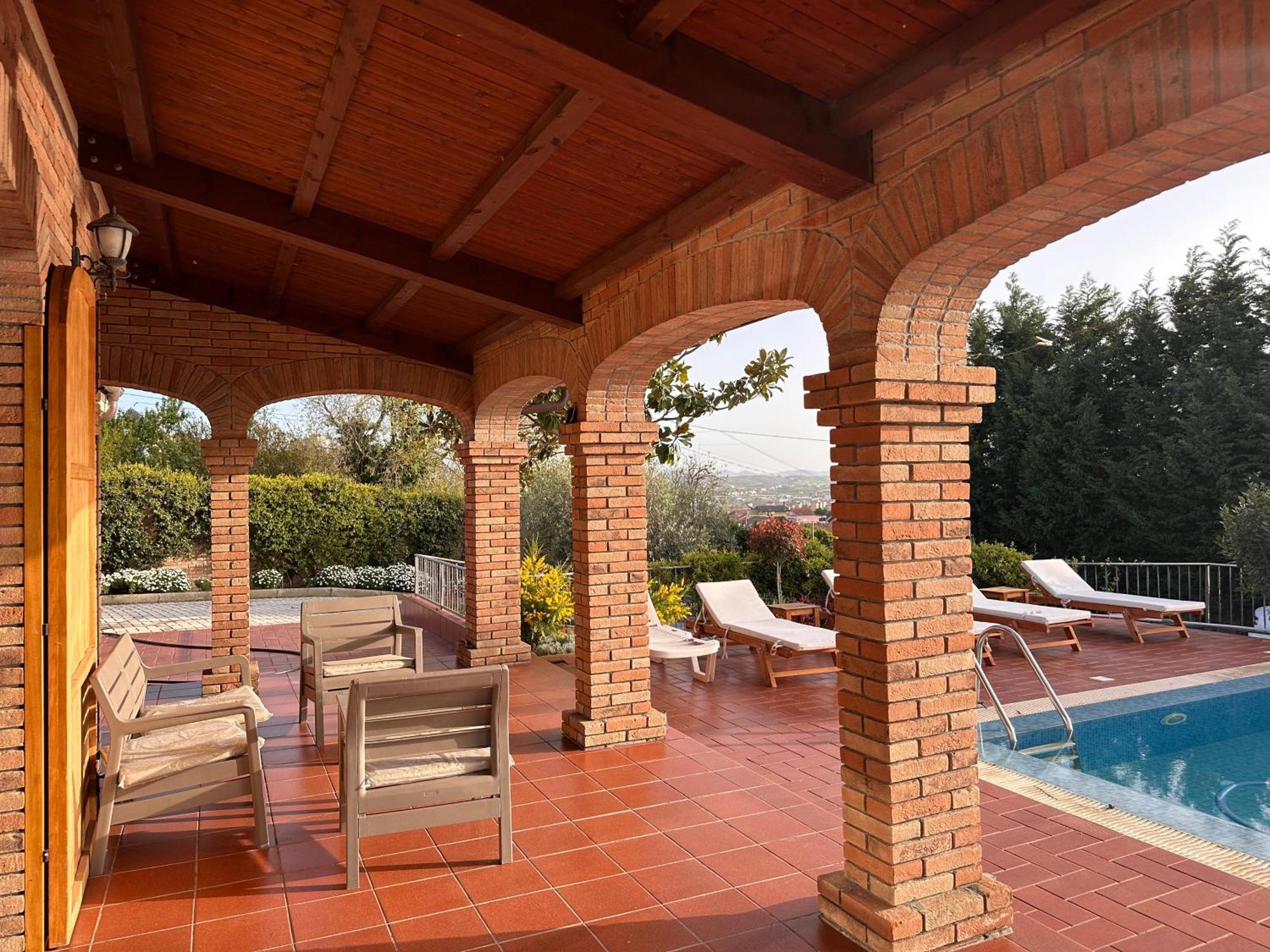 Villa “Pool & Sun” Durrës Eksteriør billede